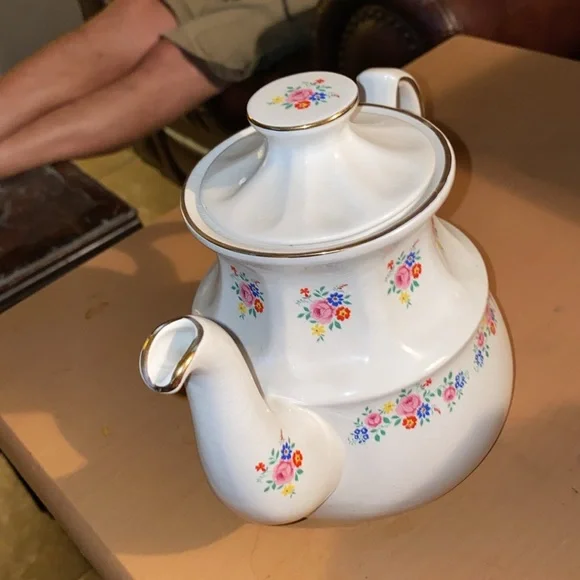 Antique Ellgreave England Centenary #1066 teapot, Genuine Ironstone - Picture 4 of 6